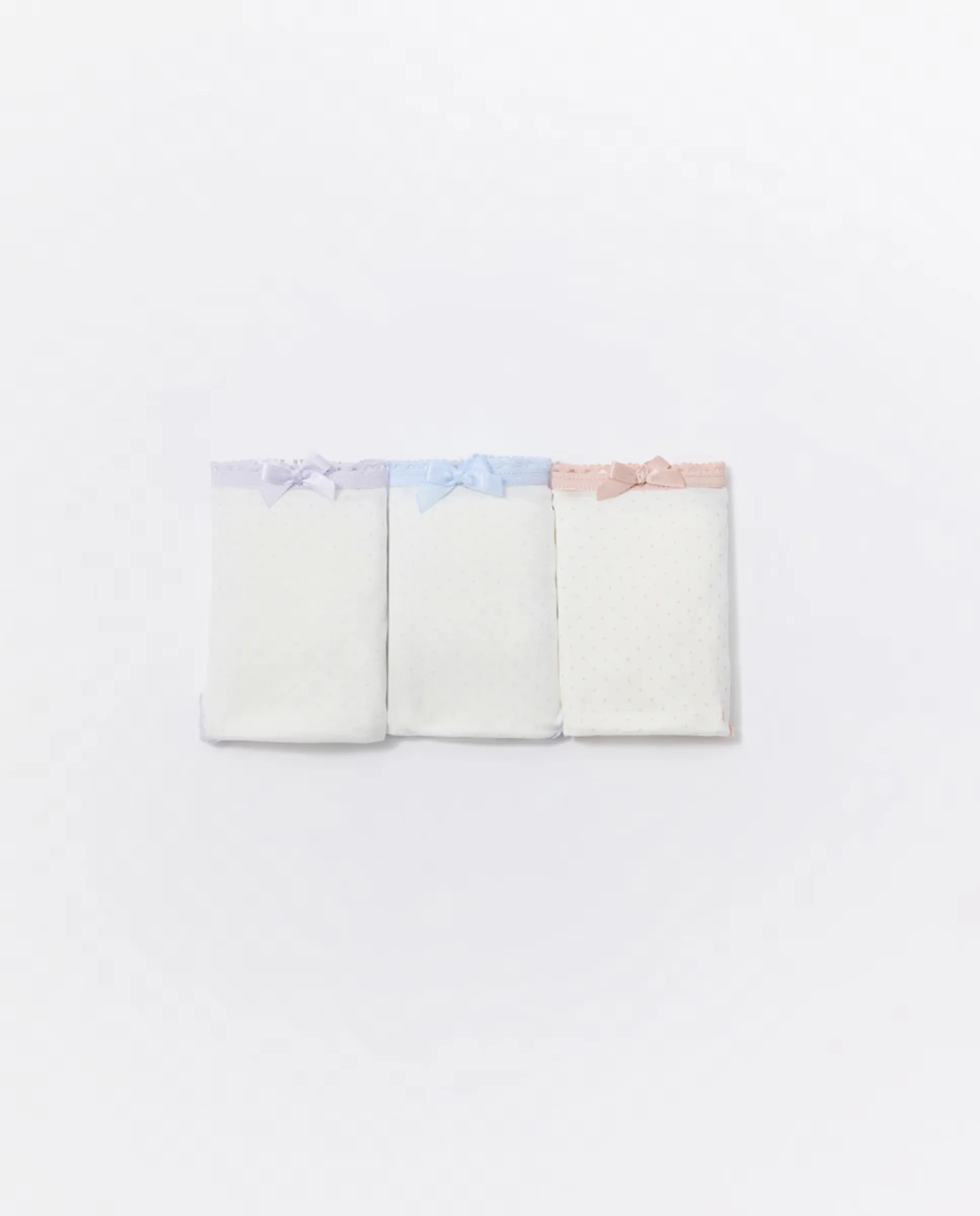 Комплект кружевных трусиков-бикини Sfera, мультиколор 
Комплект кружевных трусиков-бикини Sfera, мультиколор