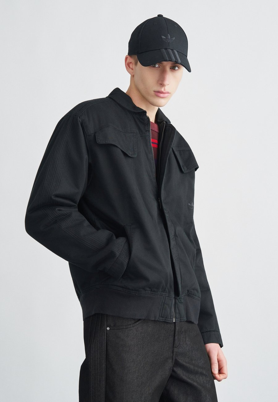 Куртка Adidas Originals Light jacket, Black
Куртка Adidas Originals Light jacket, Black