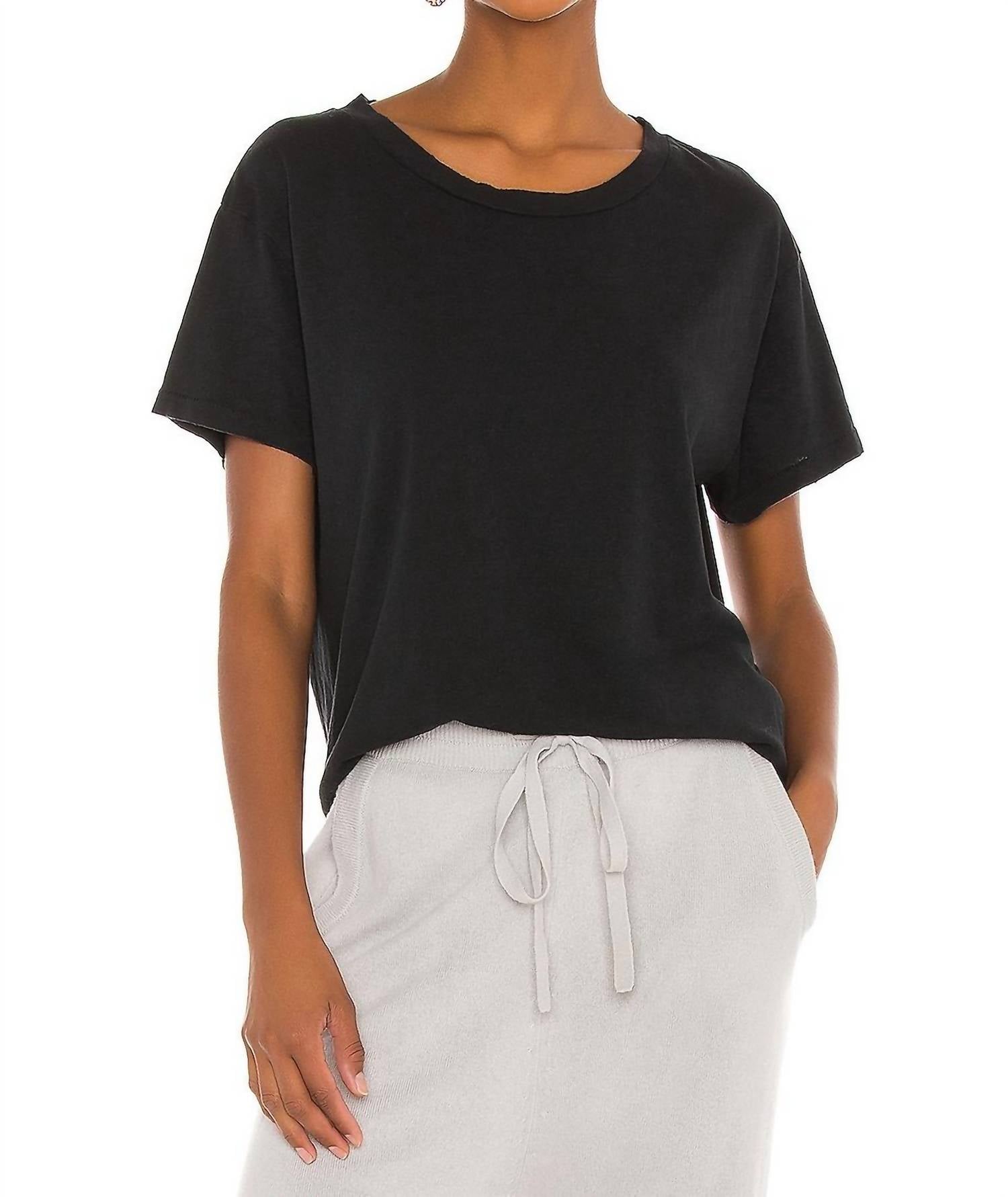 Футболка Brady в выстиранном черном цвете NILI LOTAN 
Футболка Brady в выстиранном черном цвете NILI LOTAN