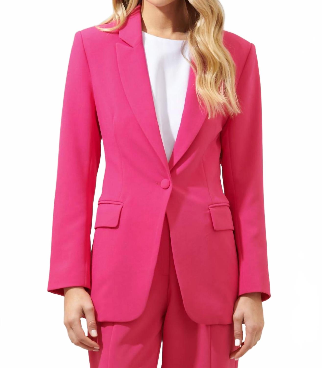 Челси приталенный пиджак с острыми лацканами в цвете фуксия SUGARLIPS
Челси приталенный пиджак с острыми лацканами в цвете фуксия SUGARLIPS