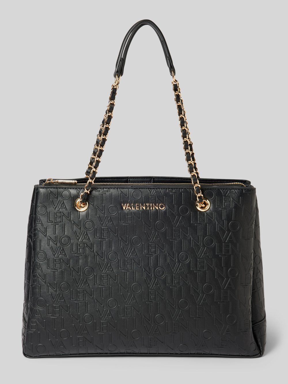 Сумка с этикеткой с фактурным узором модель 'RELAX CHAIN' VALENTINO BAGS, черный
Сумка с этикеткой с фактурным узором модель 'RELAX CHAIN' VALENTINO BAGS, черный
