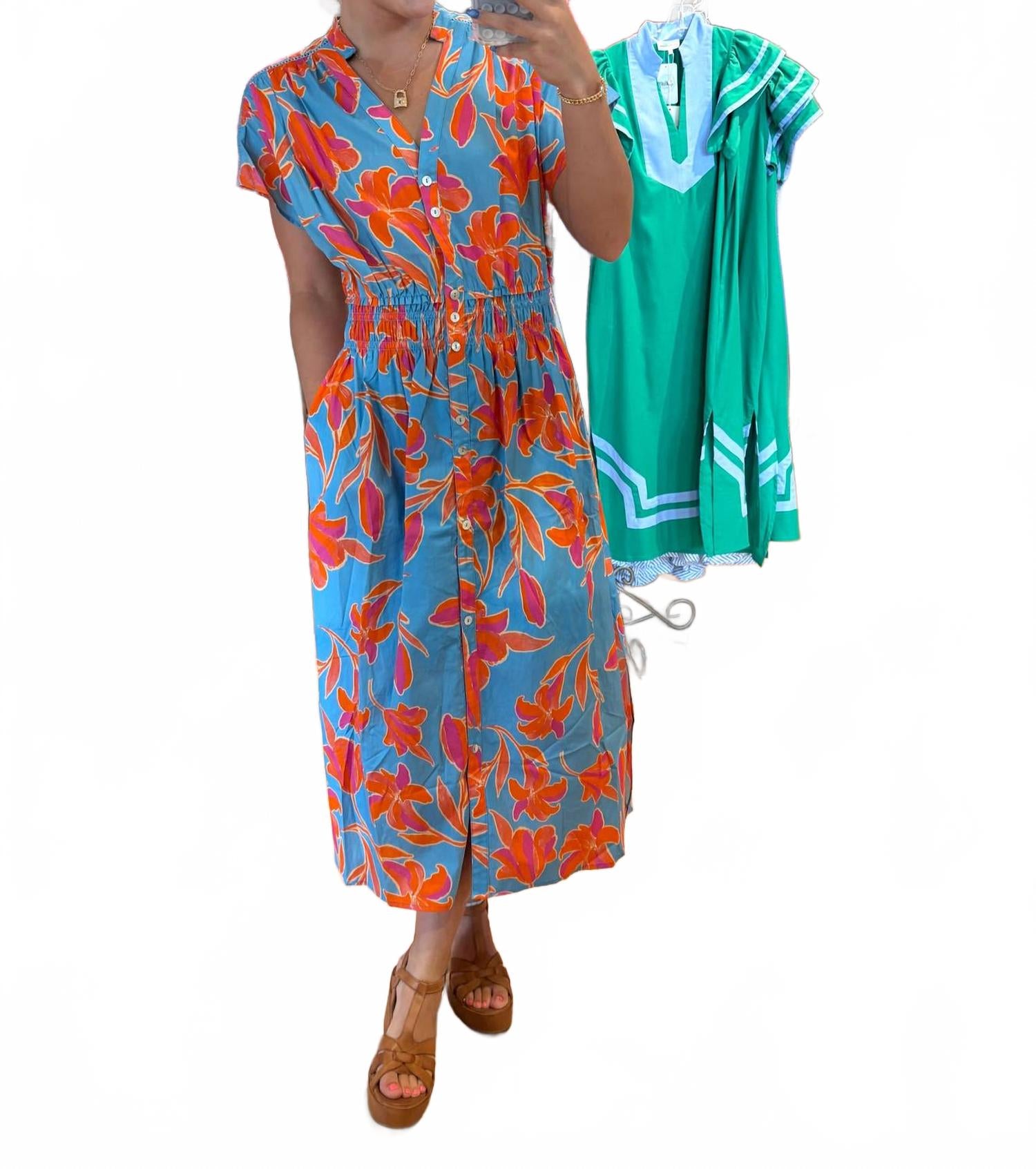 Свободное макси-платье с присборенной талией и цветочным принтом в синем цвете THML
Свободное макси-платье с присборенной талией и цветочным принтом в синем цвете THML