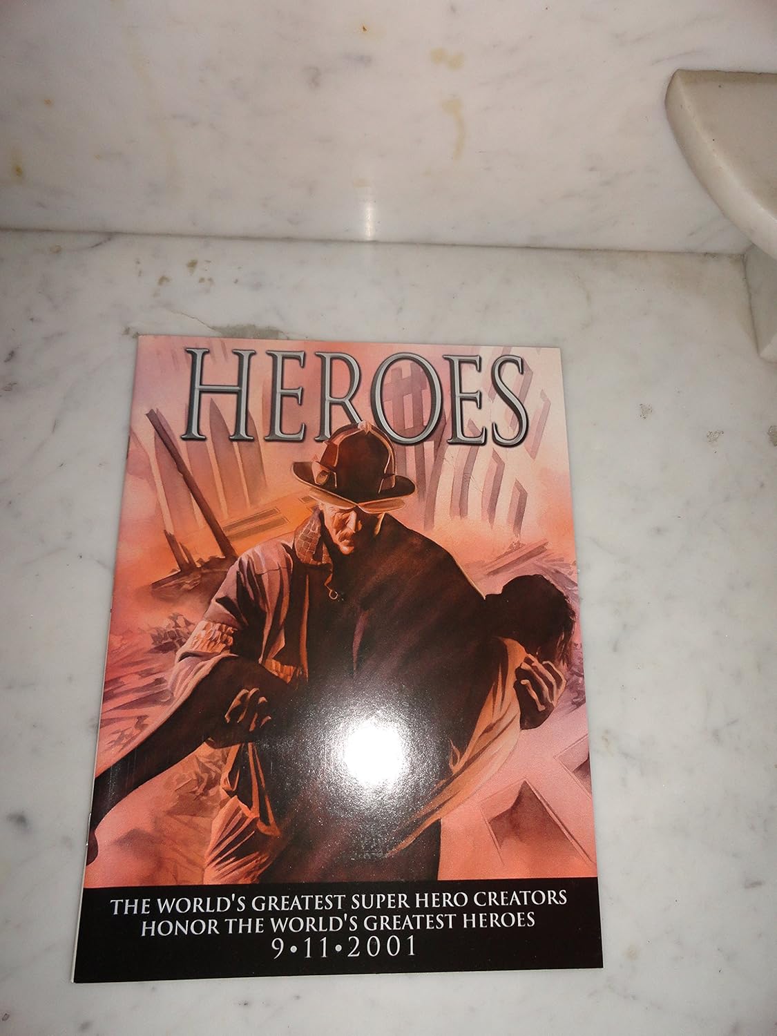 Heroes: The World's Greatest Super Hero Creators Honor The World's Greatest Heroes 9-11-2001 (Marvel Comics)
Heroes: The World's Greatest Super Hero Creators Honor The World's Greatest Heroes 9-11-2001 (Marvel Comics)