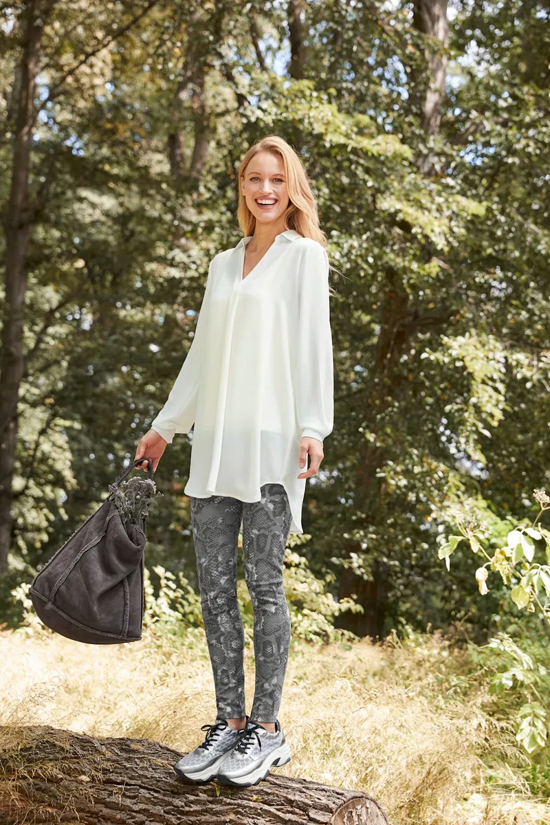 Длинная блузка RICK CARDONA by Heine, кремовый
Длинная блузка RICK CARDONA by Heine, кремовый