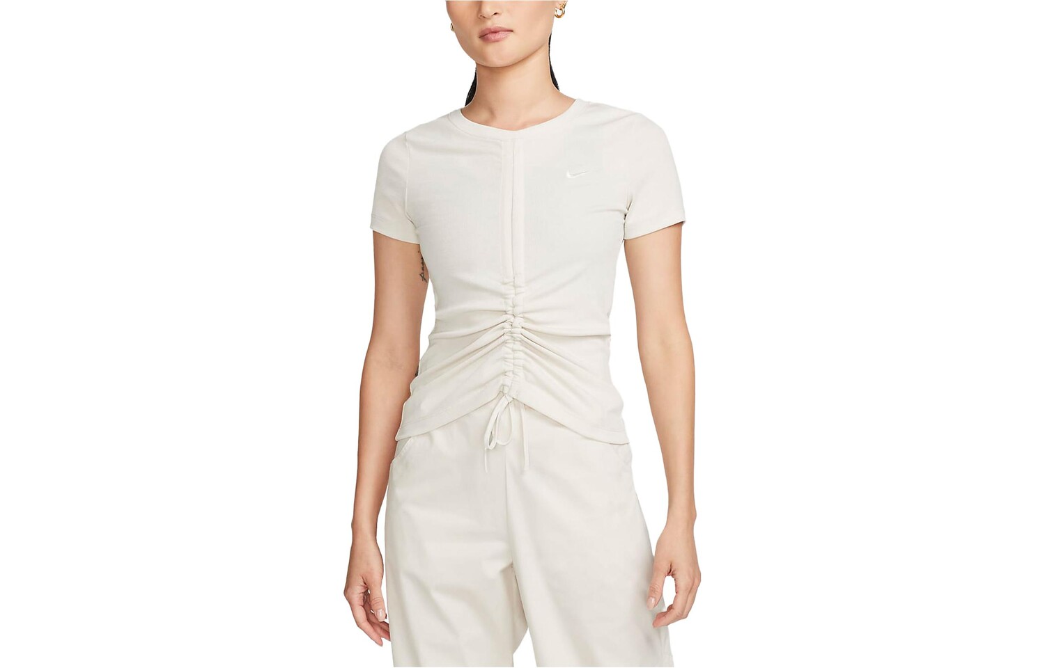 Футболка серии Sportswear Essentials женская, светло-коричневая, цвета красного дерева Nike
Футболка серии Sportswear Essentials женская, светло-коричневая, цвета красного дерева Nike