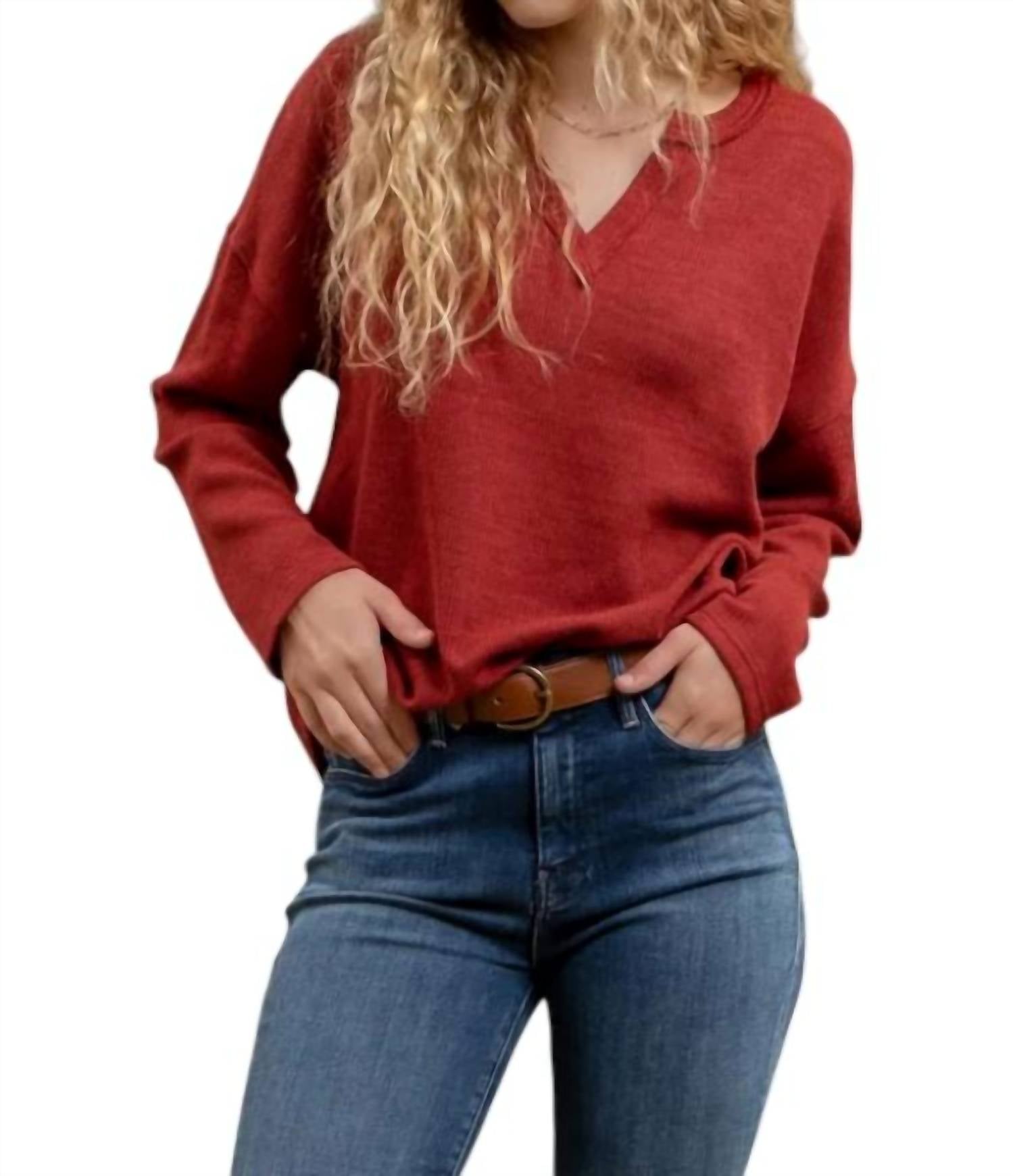 V Neck Pullover Top In Burgundy Blu Pepper, Burgundy
V Neck Pullover Top In Burgundy Blu Pepper, Burgundy