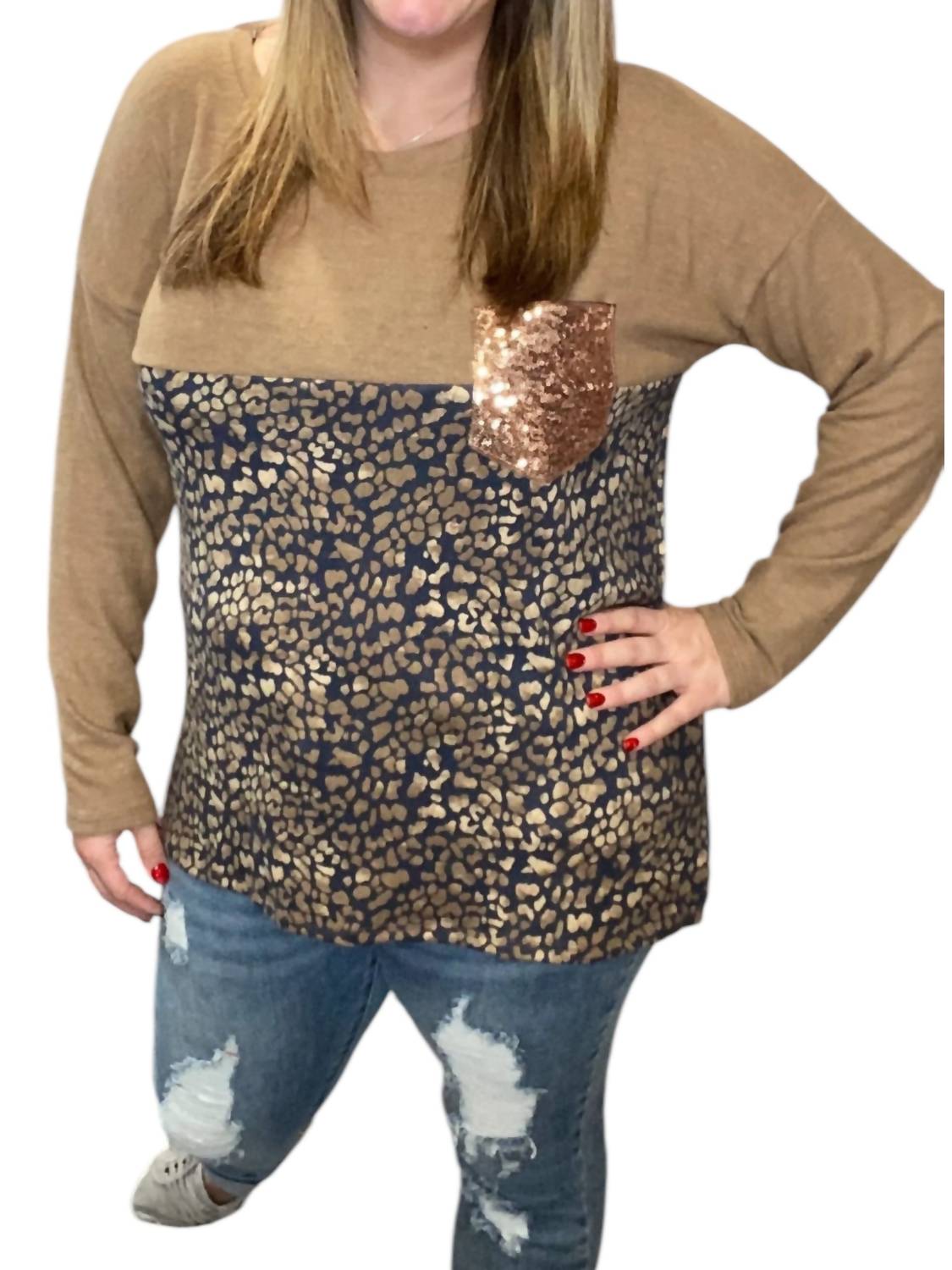 Футболка с анималистичным принтом и карманом цвета мокко/темно-синий honeyme
Футболка с анималистичным принтом и карманом цвета мокко/темно-синий honeyme