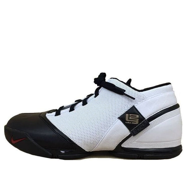 Кроссовки zoom lebron 5 низкие Nike, черный
Кроссовки zoom lebron 5 низкие Nike, черный