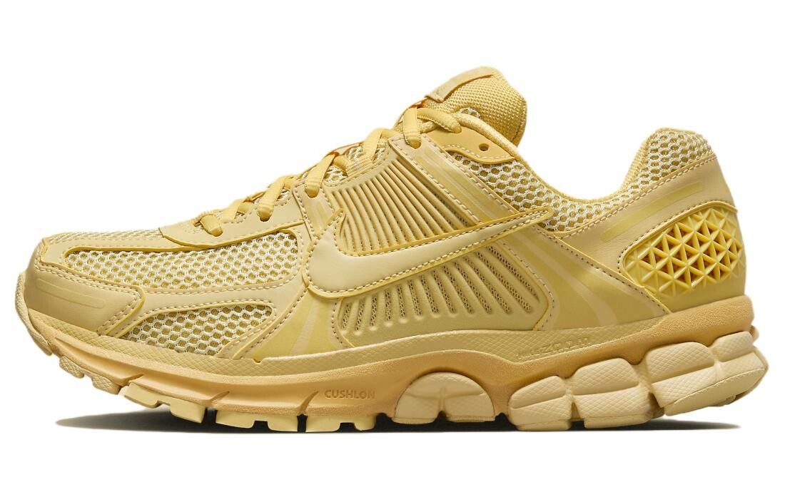 Кроссовки Nike Zoom Vomero 5 Saturn Gold Women's, желтый 
Кроссовки Nike Zoom Vomero 5 Saturn Gold Women's, желтый