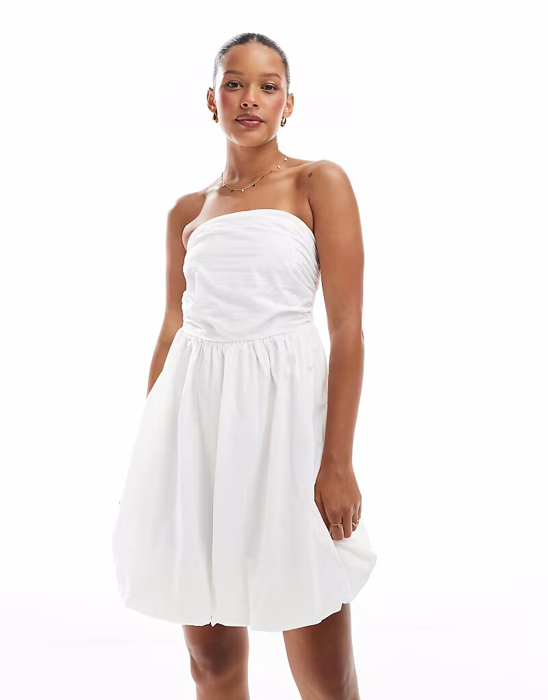 ONLY мини-платье-бандо с подолом-пузырьком белого цвета
ONLY мини-платье-бандо с подолом-пузырьком белого цвета