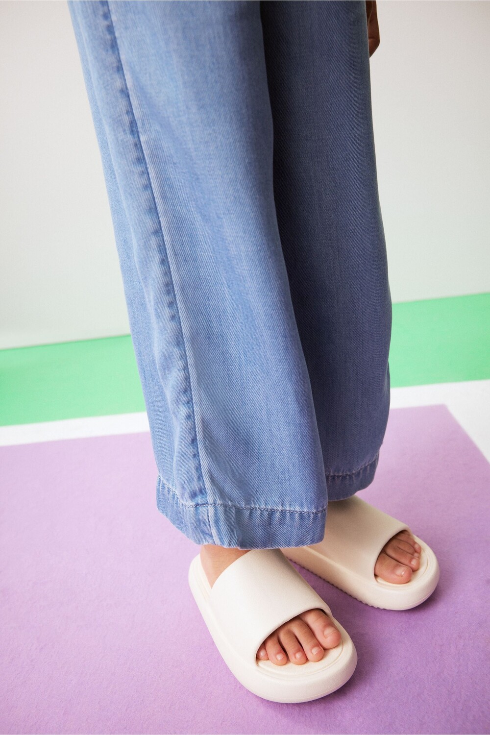 Шлепанцы на толстой подошве Next, белый 
Шлепанцы на толстой подошве Next, белый