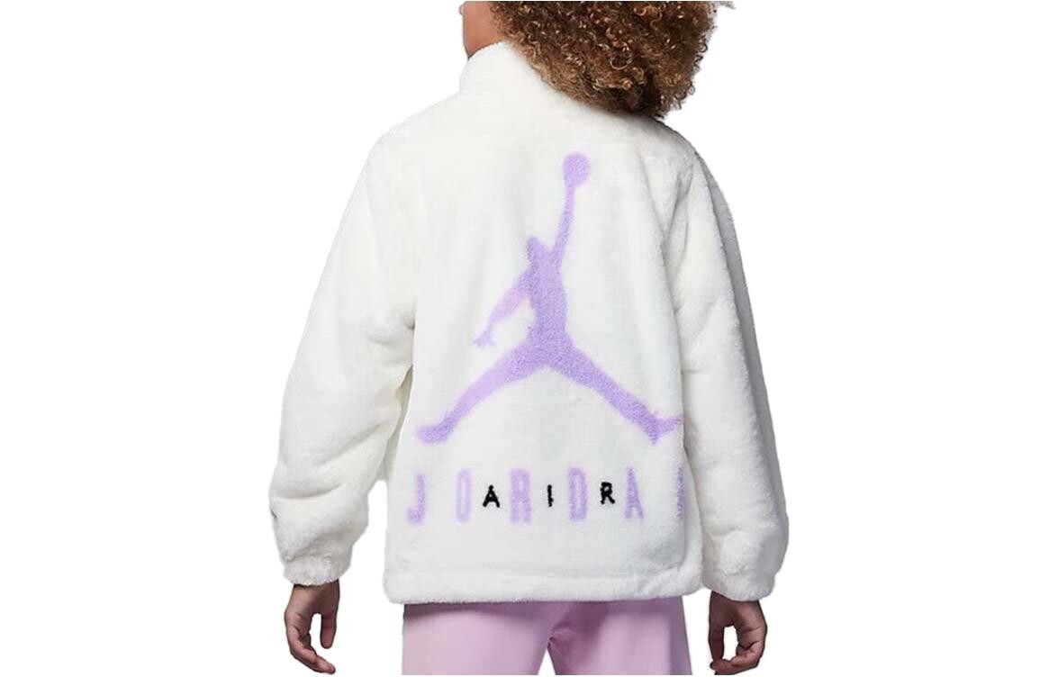 Детская куртка Jordan, цвет White
Детская куртка Jordan, цвет White