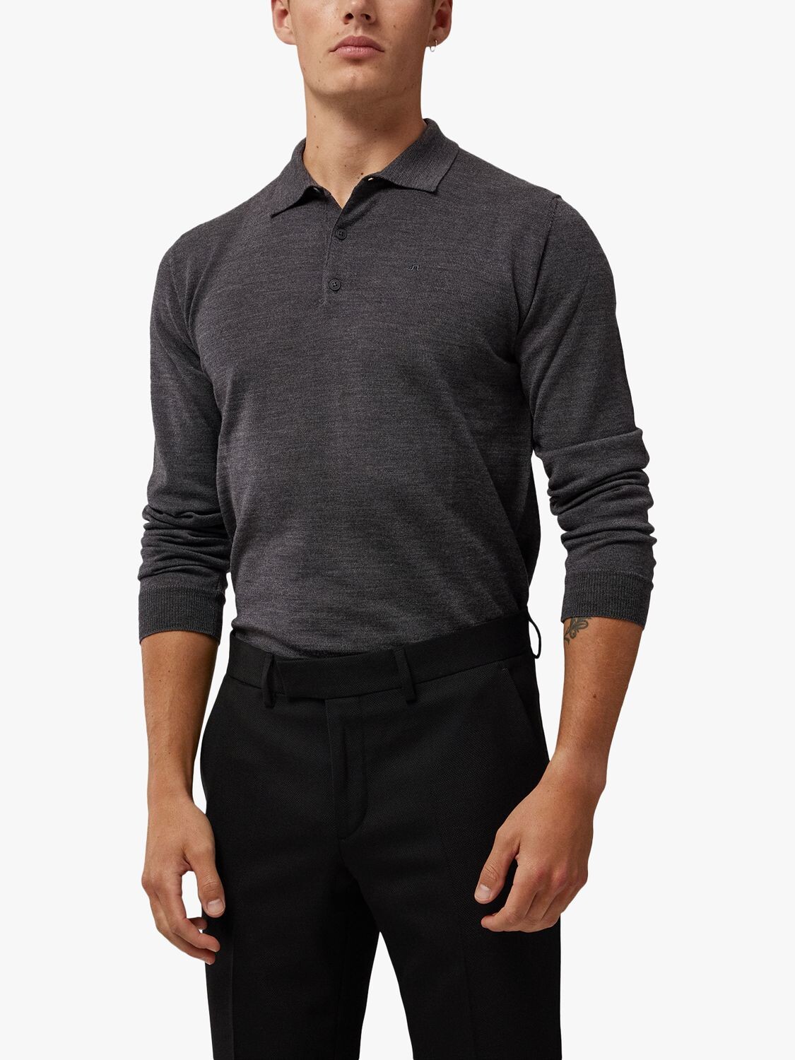 J.Lindeberg Noel Светлая рубашка-поло из мериноса, темно-серый меланж
J.Lindeberg Noel Светлая рубашка-поло из мериноса, темно-серый меланж