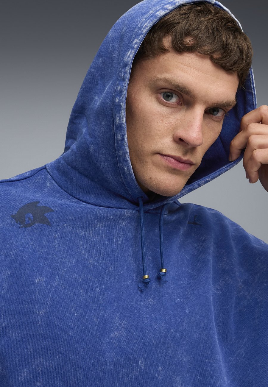 Худи Puma X SONIC THE HEDGEHOG GRAPHIC , Clyde Royal/Blue
Худи Puma X SONIC THE HEDGEHOG GRAPHIC , Clyde Royal/Blue