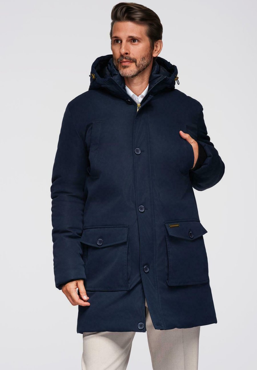 Пальто Ombre ELEGANT WITH CARGO POCKETS AND HOOD , Navy/Dark Blue
Пальто Ombre ELEGANT WITH CARGO POCKETS AND HOOD , Navy/Dark Blue