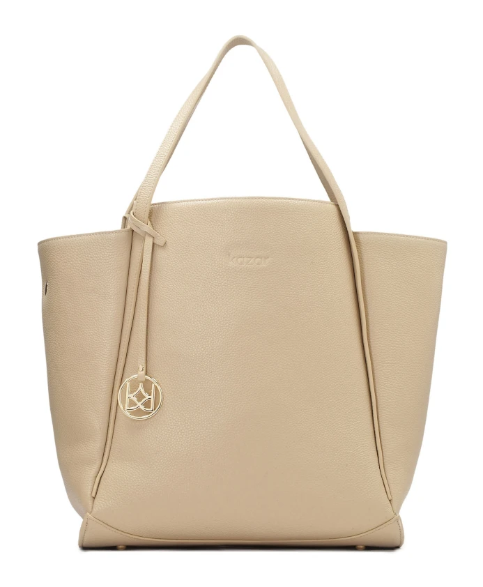 Большая сумка через плечо трапециевидной формы. Kazar, бежевый
Большая сумка через плечо трапециевидной формы. Kazar, бежевый
