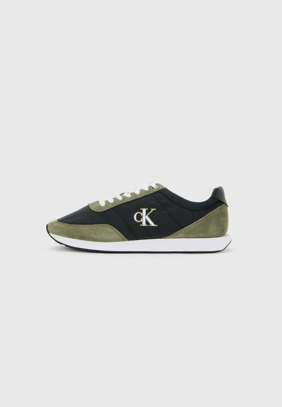 Кроссовки Calvin Klein Jeans RETRO RUNNER, Black/Capers/Bright White/Black
Кроссовки Calvin Klein Jeans RETRO RUNNER, Black/Capers/Bright White/Black