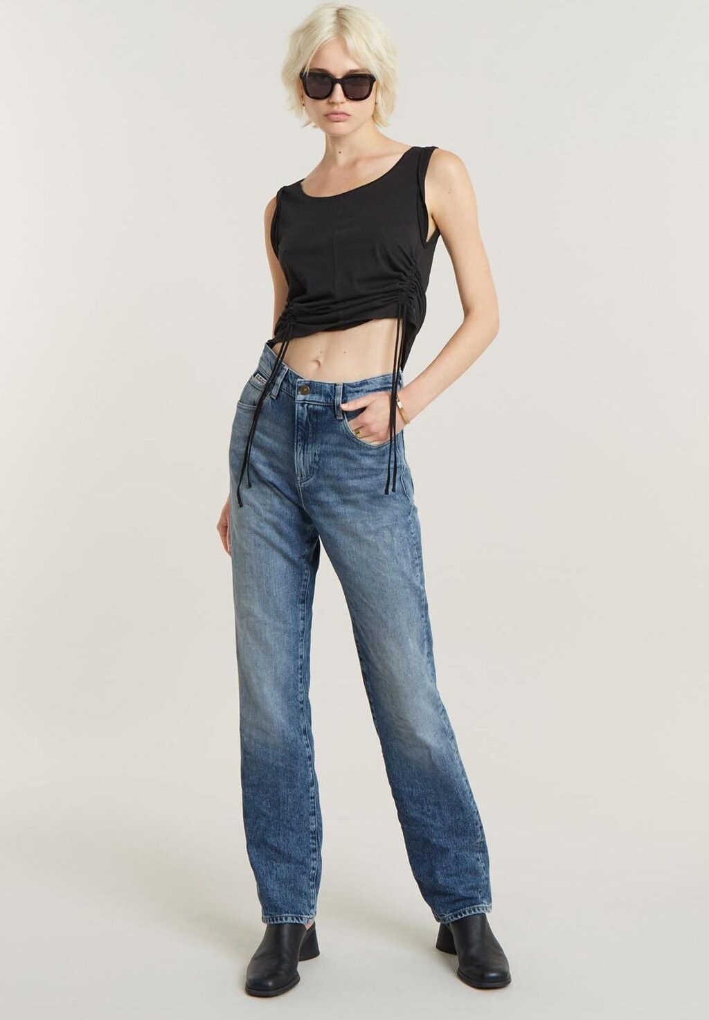 Джинсы прямого кроя VIKTORIA G-STAR, синий металлик
Джинсы прямого кроя VIKTORIA G-STAR, синий металлик