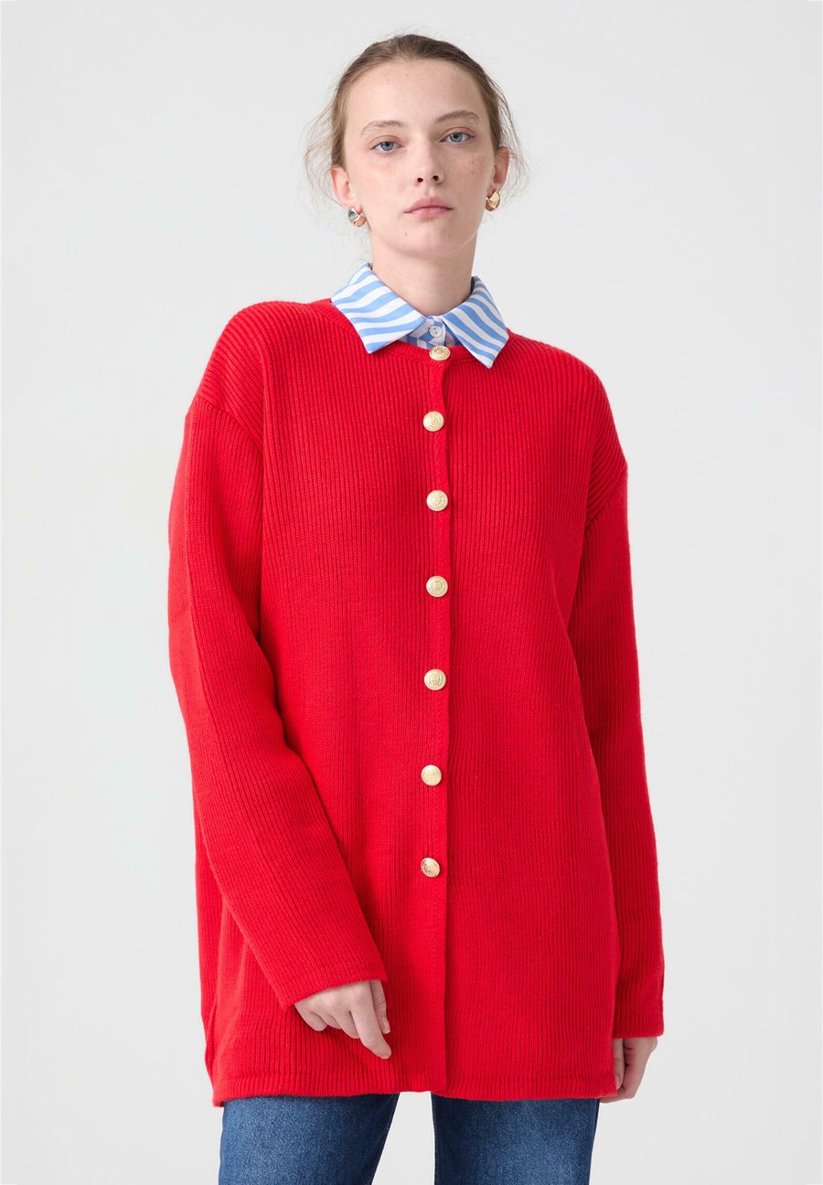 Кардиган Touché Privé BUTTONED, Red
Кардиган Touché Privé BUTTONED, Red
