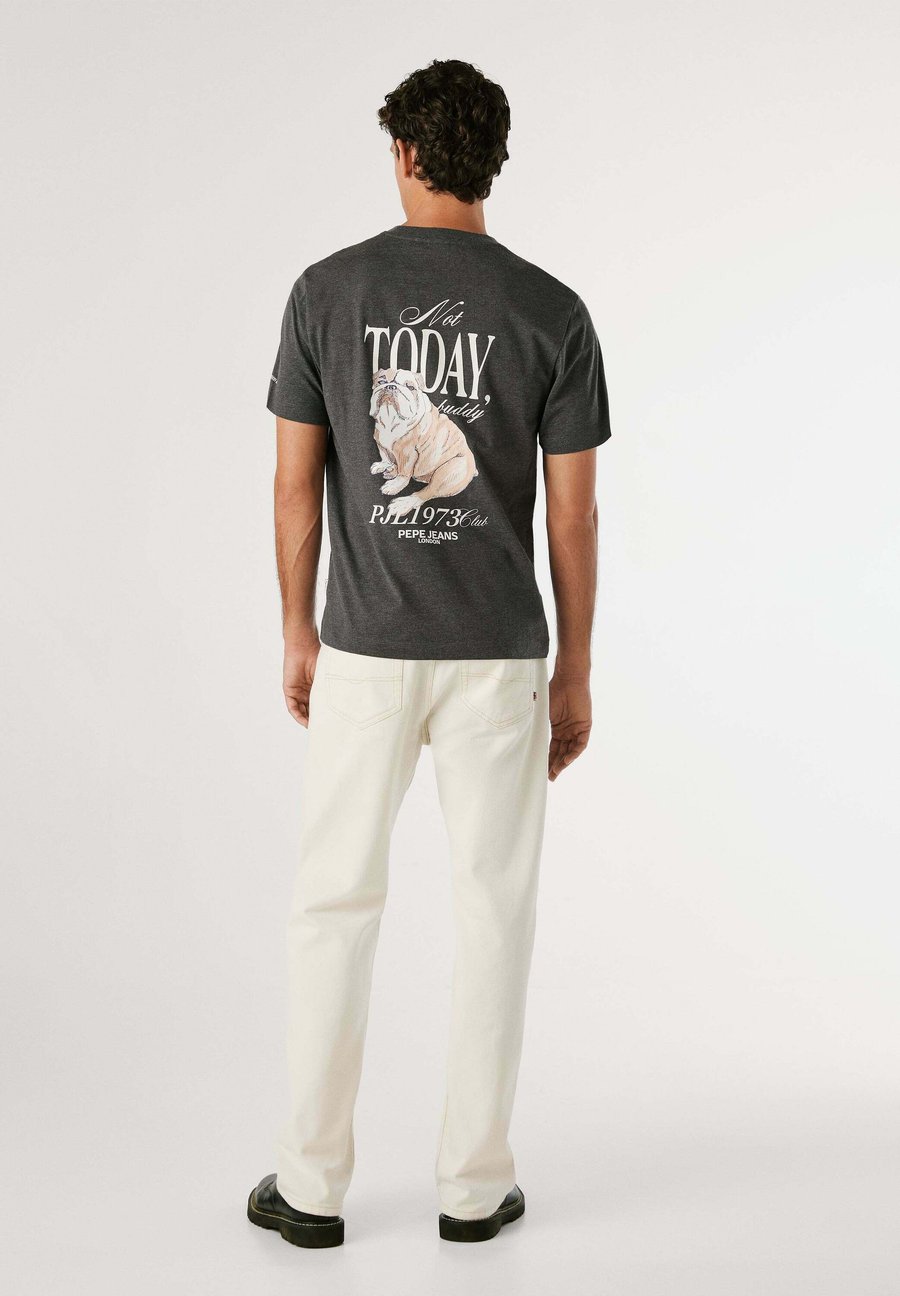 Футболка Pepe Jeans TERRY TEE, Dark Grey Marl/Dark Grey
Футболка Pepe Jeans TERRY TEE, Dark Grey Marl/Dark Grey