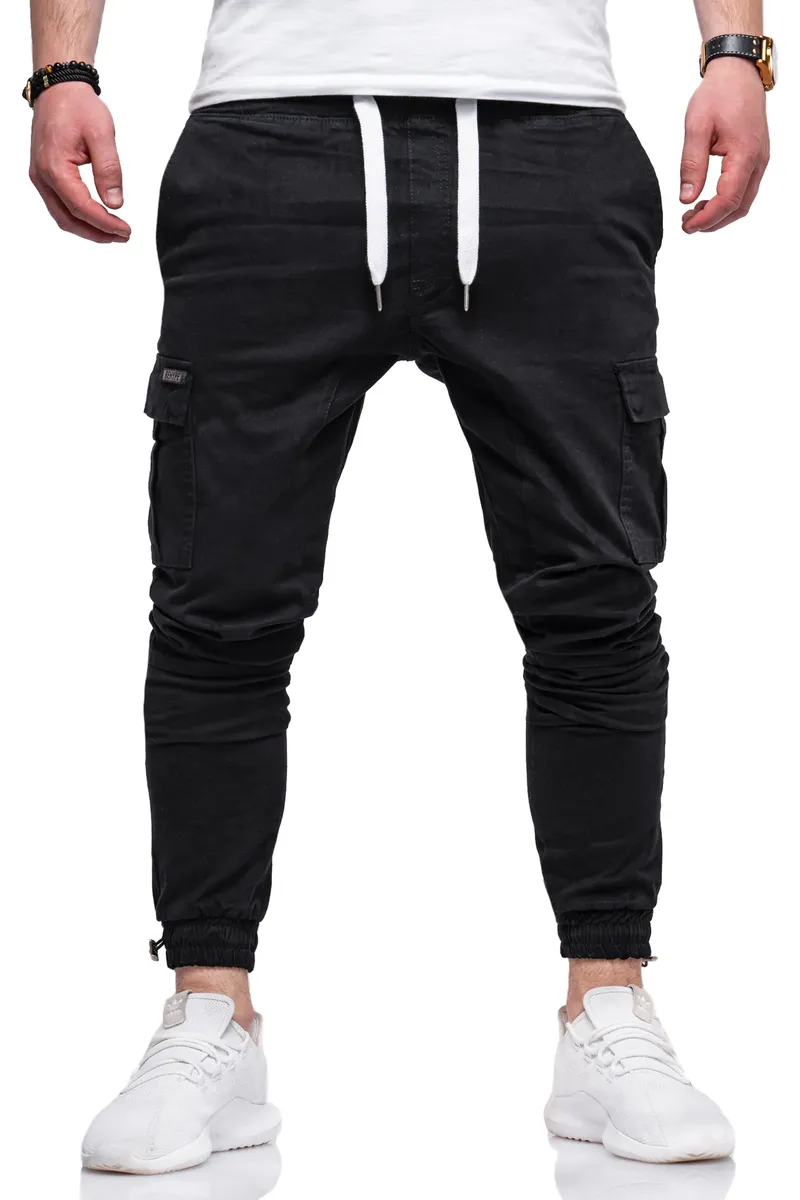 Брюки-карго behype "HAWK" с эластичным поясом, черный
Брюки-карго behype "HAWK" с эластичным поясом, черный