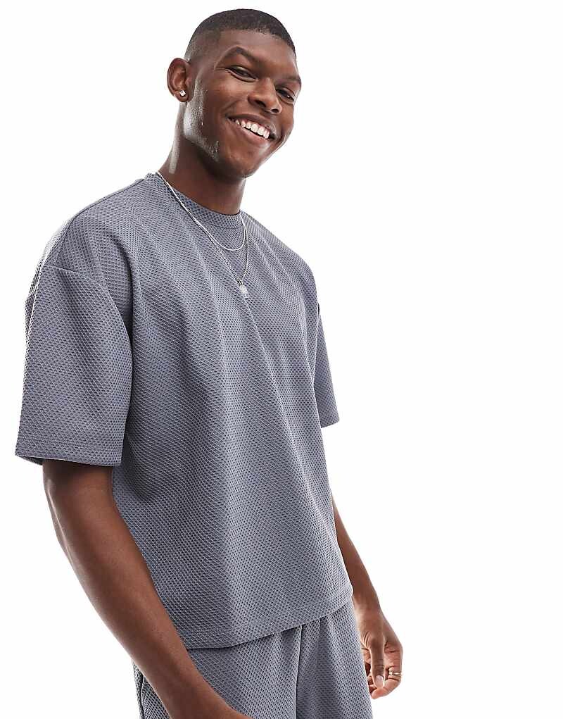 Координатная бежевая футболка свободного кроя с фактурной сотовой структурой ASOS DESIGN
Координатная бежевая футболка свободного кроя с фактурной сотовой структурой ASOS DESIGN