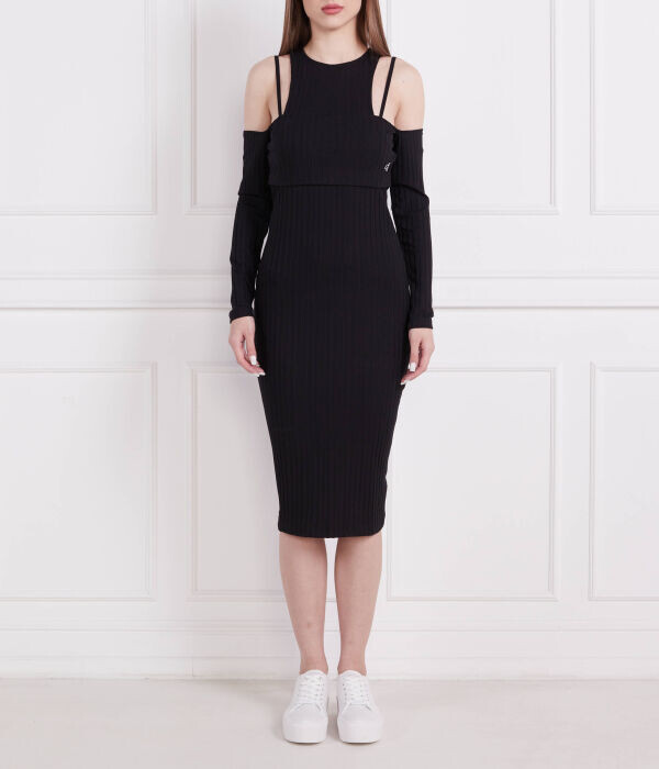 Платье Calvin Klein Jeans в рубчик с голыми плечами, черный
Платье Calvin Klein Jeans в рубчик с голыми плечами, черный