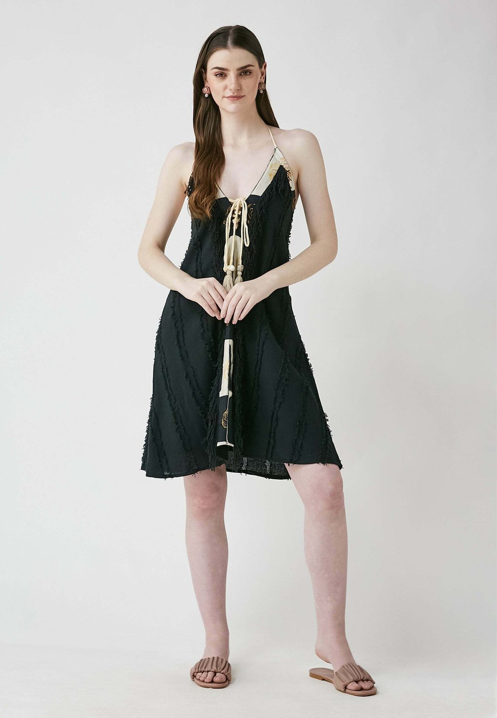 Повседневное платье Be Sunset, черный
Повседневное платье Be Sunset, черный