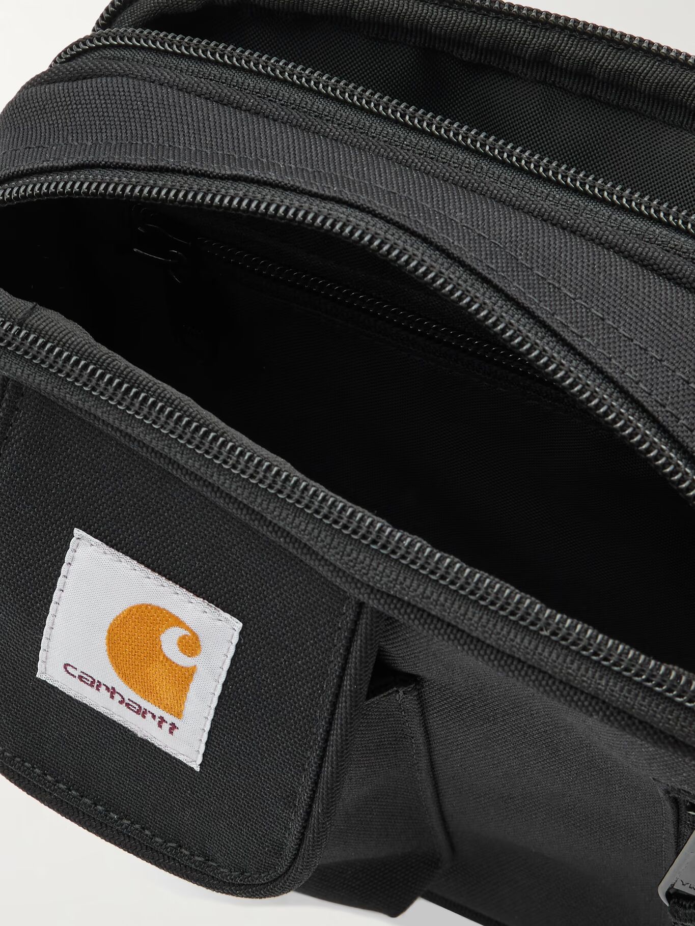 Сумка-мессенджер Essentials Small Logo-Appliqué из переработанной парусины CARHARTT WIP, черный
Сумка-мессенджер Essentials Small Logo-Appliqué из переработанной парусины CARHARTT WIP, черный