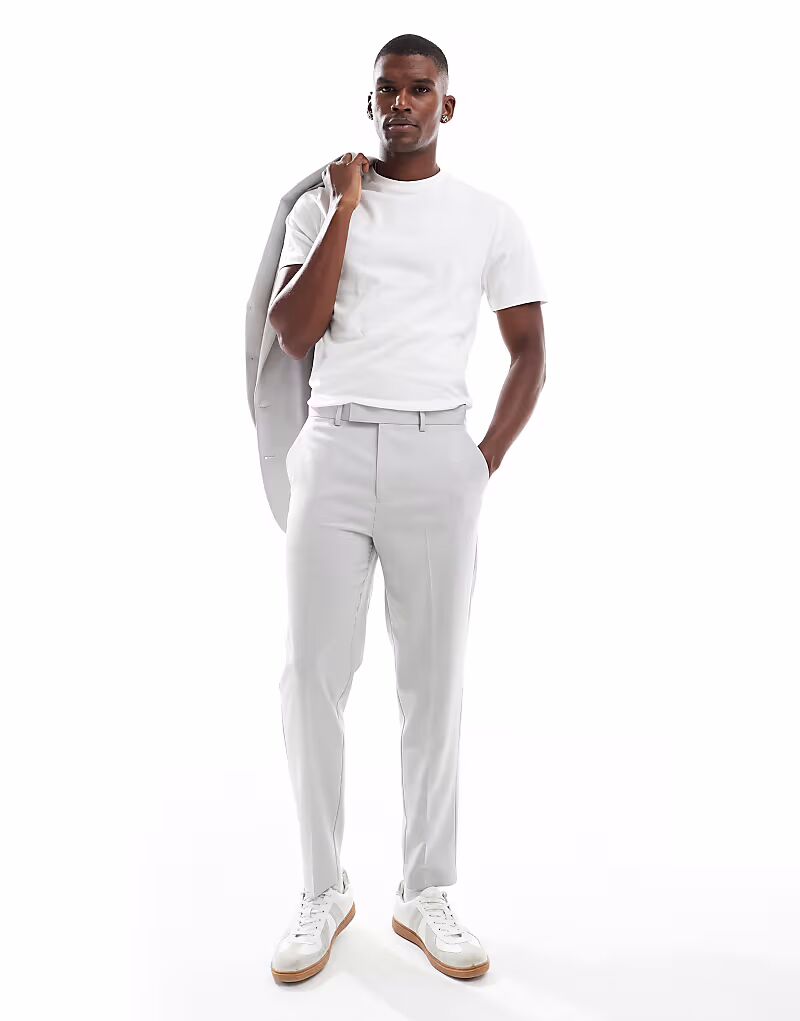 Зауженные брюки ASOS DESIGN в цвете «ледяной серый»
Зауженные брюки ASOS DESIGN в цвете «ледяной серый»