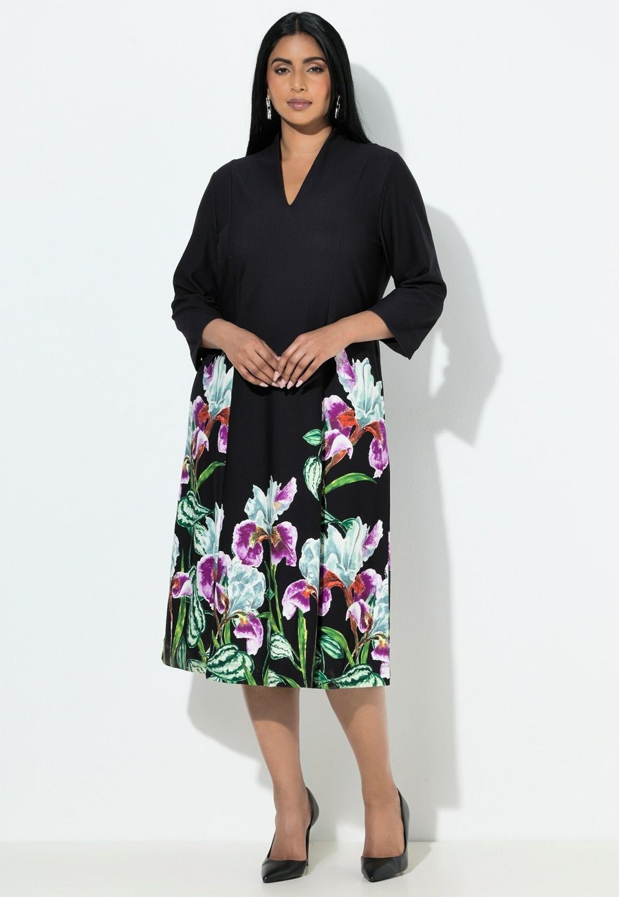 Платье Ulla Popken KELCHKRAGEN, 3/4-ARM, Black
Платье Ulla Popken KELCHKRAGEN, 3/4-ARM, Black