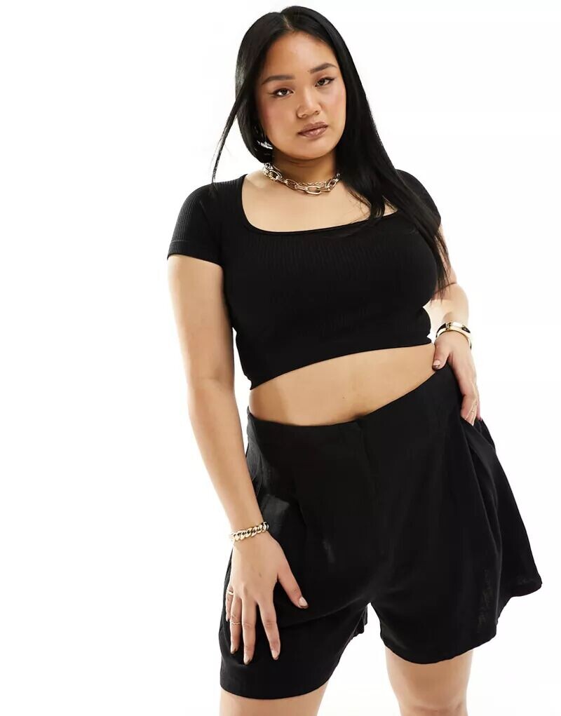 Черные льняные шорты с завышенной талией и подолом ASOS Curve
Черные льняные шорты с завышенной талией и подолом ASOS Curve