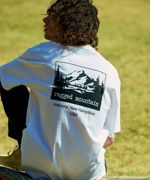 Футболка оверсайз с принтом на спине, короткий рукав Ragged mountain, белый
Футболка оверсайз с принтом на спине, короткий рукав Ragged mountain, белый