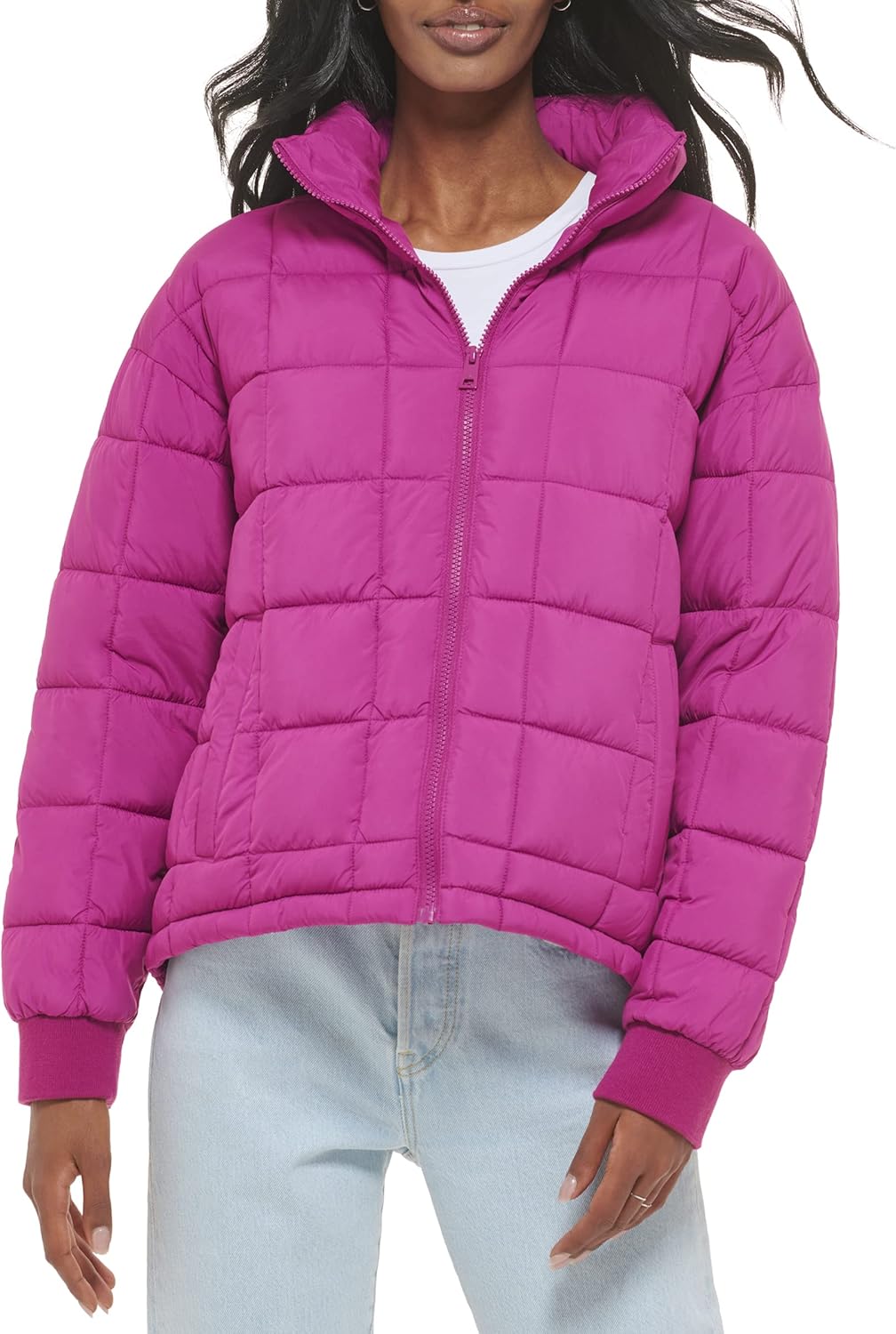 Женская утепленная куртка-пуховик Levi's с квадратной стежкой, ярко-розовый 
Женская утепленная куртка-пуховик Levi's с квадратной стежкой, ярко-розовый