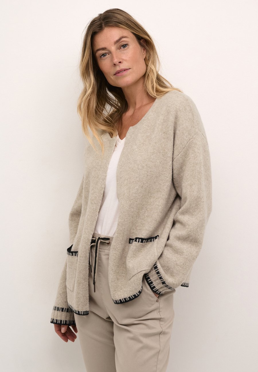 Кардиган Cream CRONIE, String Black/Black
Кардиган Cream CRONIE, String Black/Black