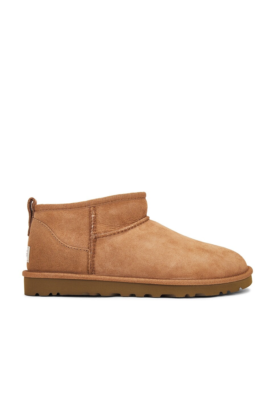 Ботинки мужские Classic Ultra Mini Ugg, цвет Chestnut 
Ботинки мужские Classic Ultra Mini Ugg, цвет Chestnut