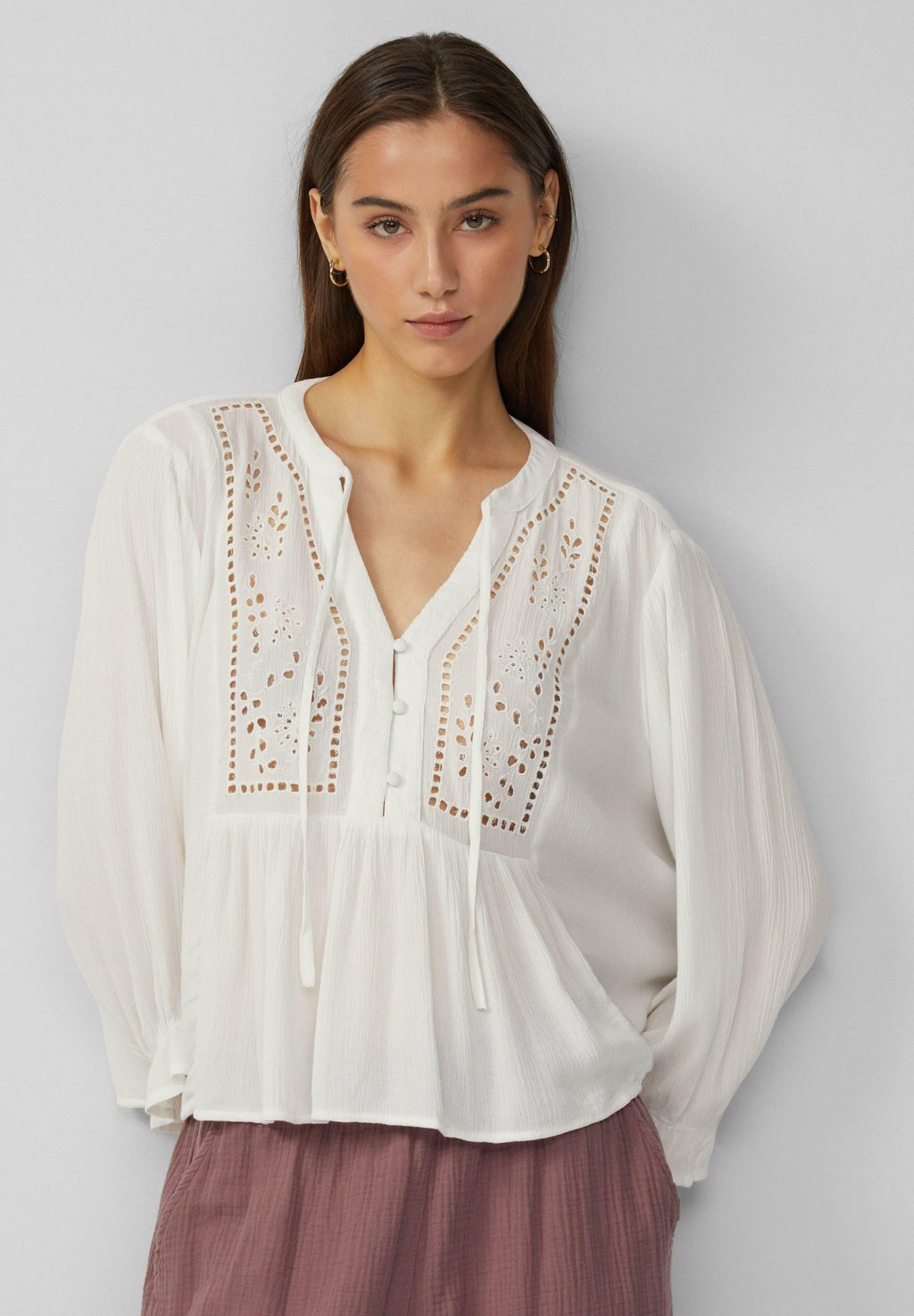 Блуза QS, кремовый
Блуза QS, кремовый