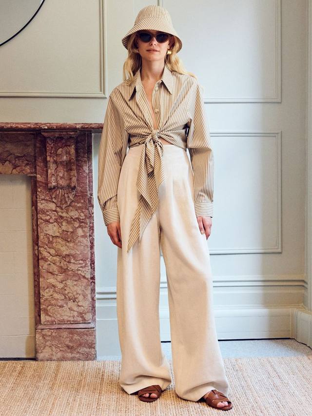 Рубашка в полоску с запахом спереди от мириам VIVERE, цвет Brown Stripe
Рубашка в полоску с запахом спереди от мириам VIVERE, цвет Brown Stripe