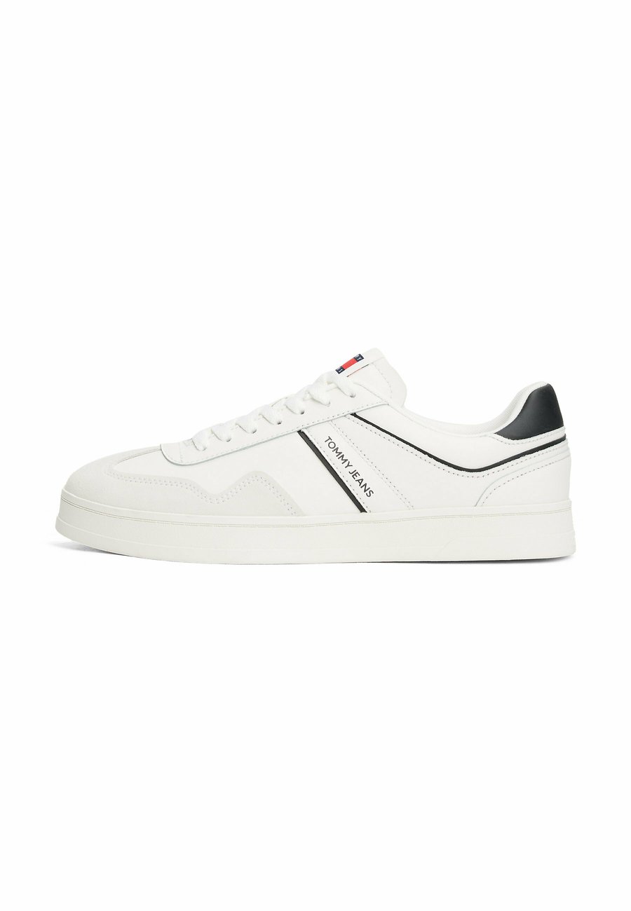 Кроссовки Tommy Jeans THE GREENWICH DETAIL, Ecru/White
Кроссовки Tommy Jeans THE GREENWICH DETAIL, Ecru/White