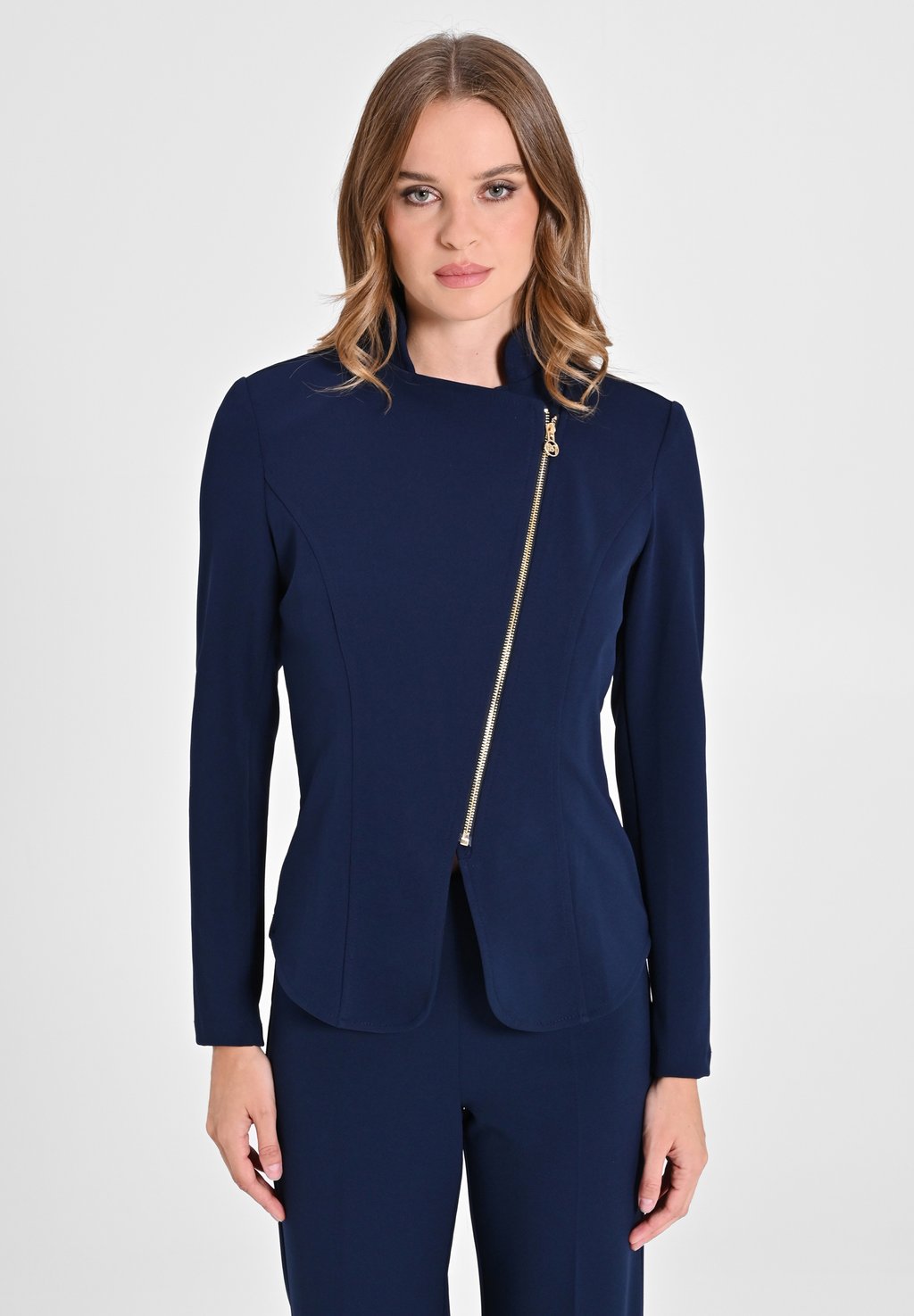 Блейзер ZIP IN SCUBA CRÈPE Rinascimento, синий
Блейзер ZIP IN SCUBA CRÈPE Rinascimento, синий