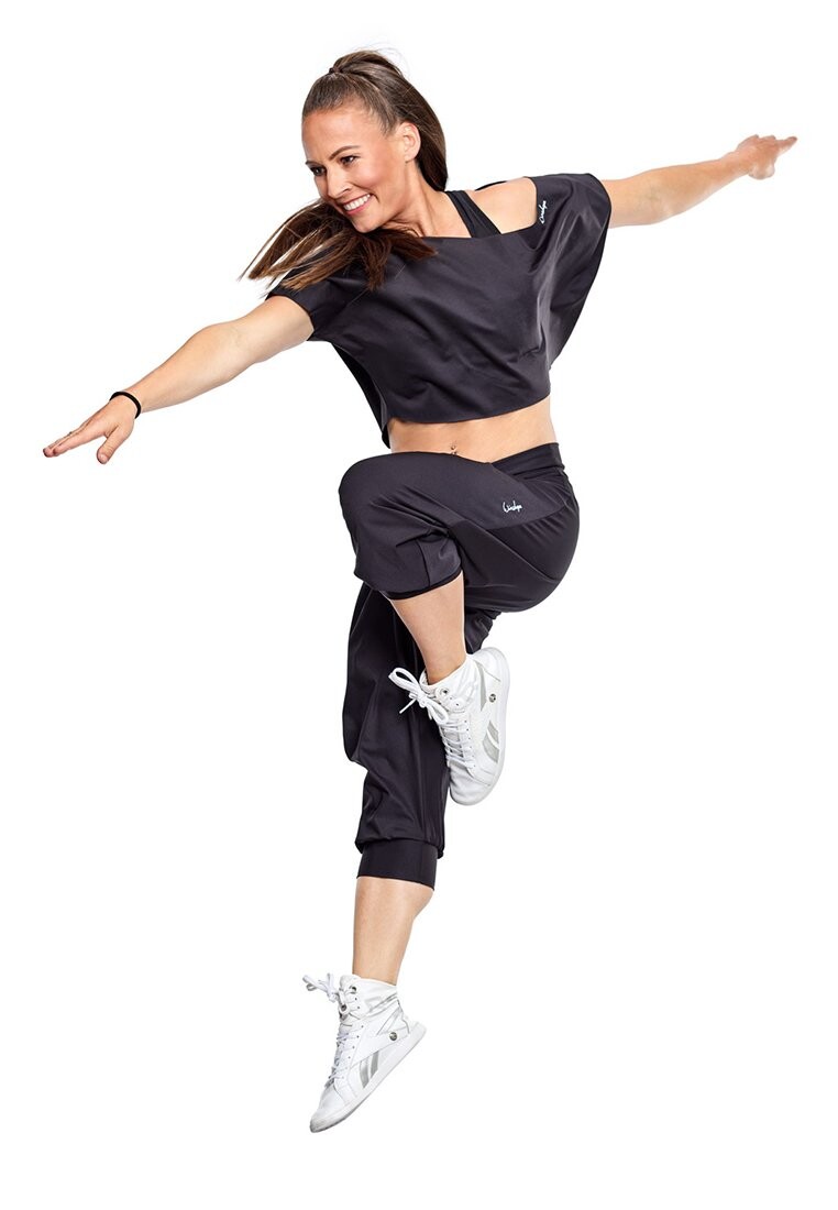 Базовая футболка Winshape, черный
Базовая футболка Winshape, черный