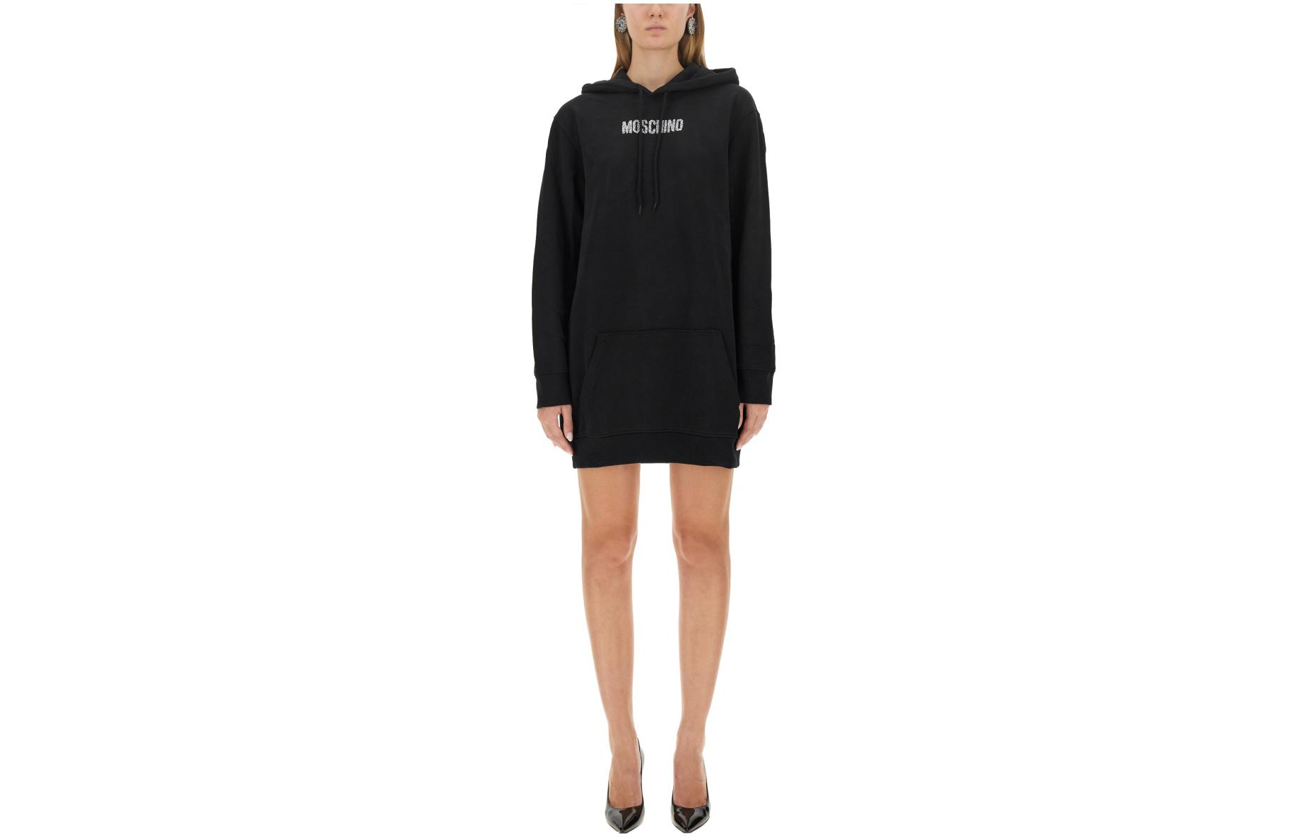 MOSCHINO Женское черное платье с длинными рукавами
MOSCHINO Женское черное платье с длинными рукавами