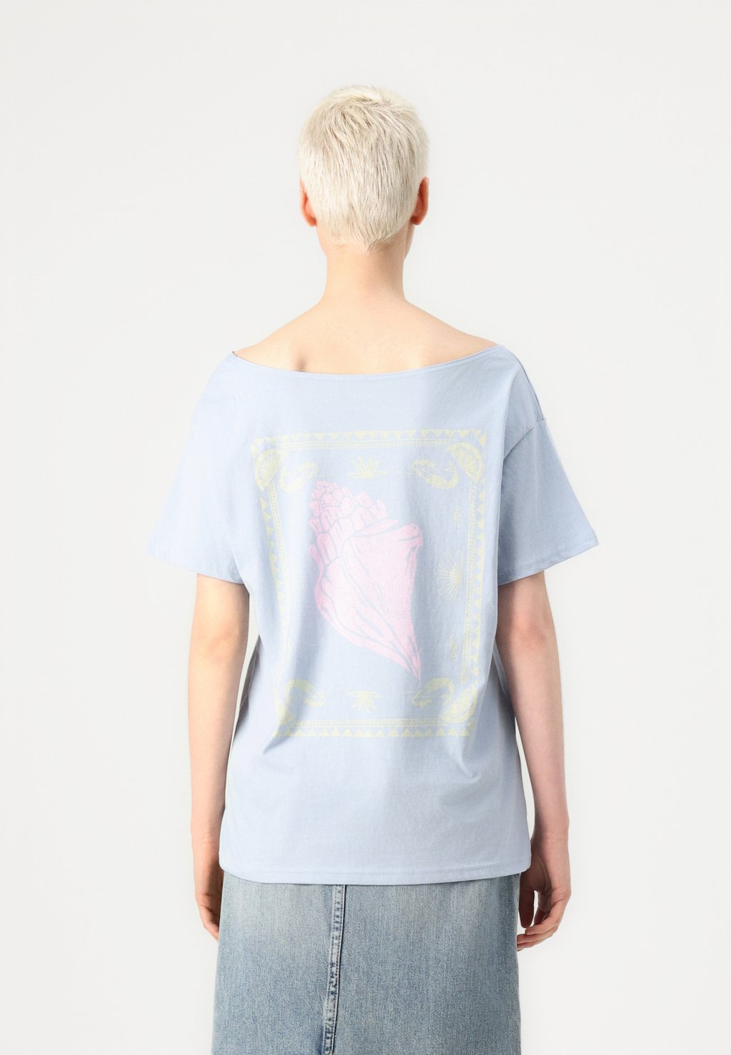 Футболка с принтом Hollister Co., синий
Футболка с принтом Hollister Co., синий