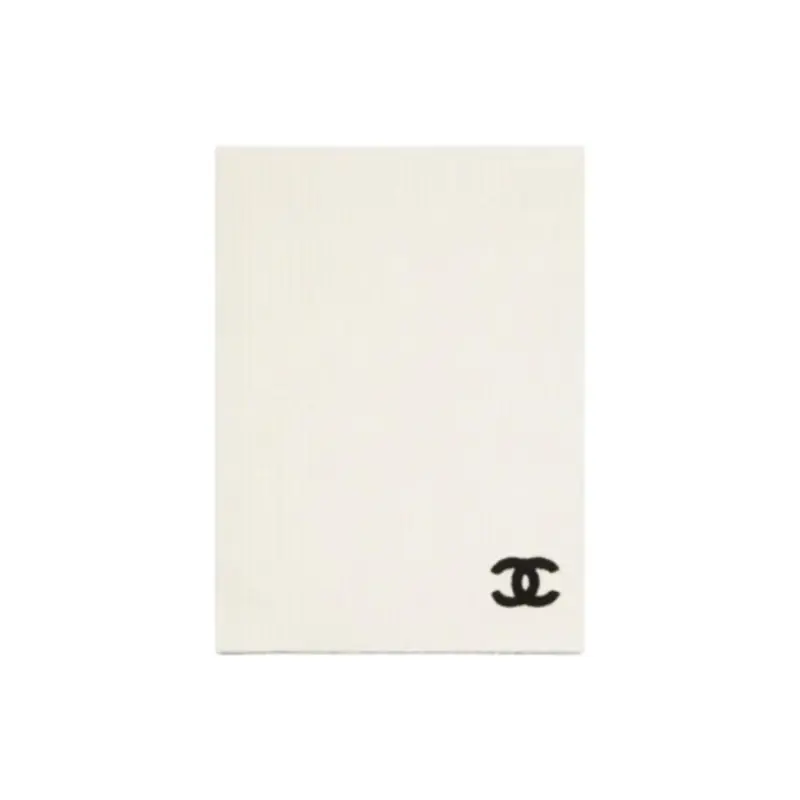 Кашемировые вязаные шарфы Unisex White CHANEL, белый
Кашемировые вязаные шарфы Unisex White CHANEL, белый