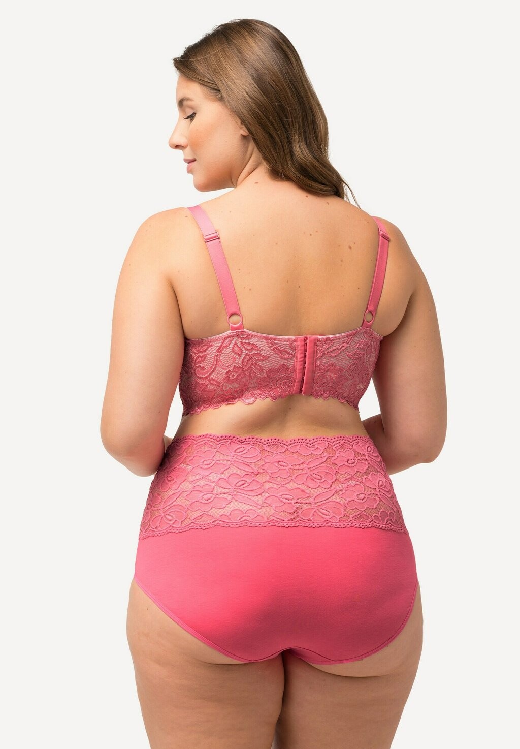 Бюстгальтер на косточках Ulla Popken, розовый
Бюстгальтер на косточках Ulla Popken, розовый