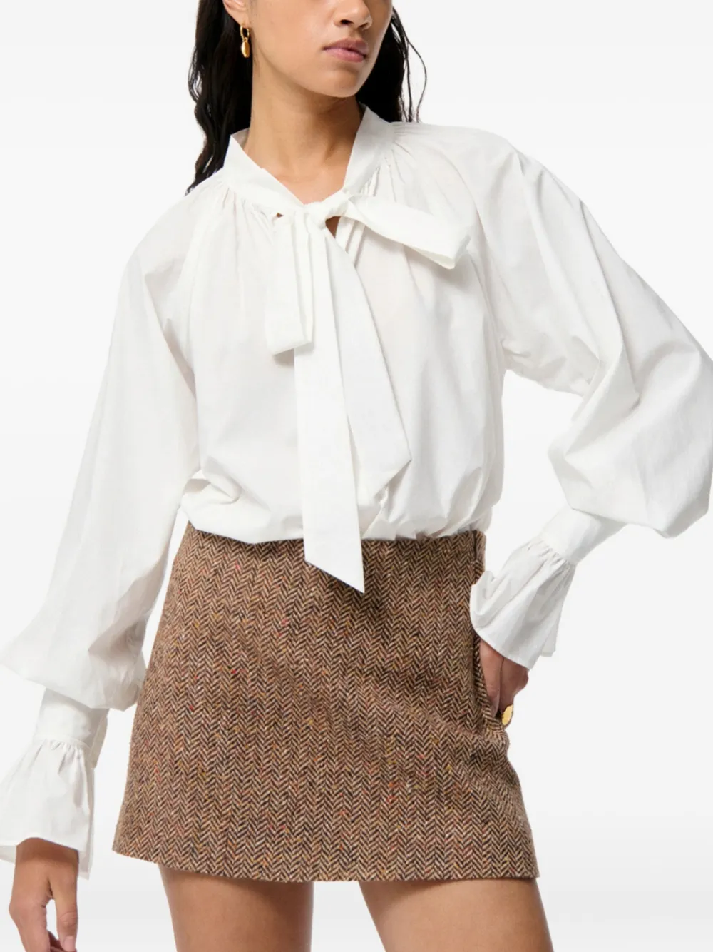 Топ Fatima с рюшами и бантом Vanessa Bruno, белый
Топ Fatima с рюшами и бантом Vanessa Bruno, белый