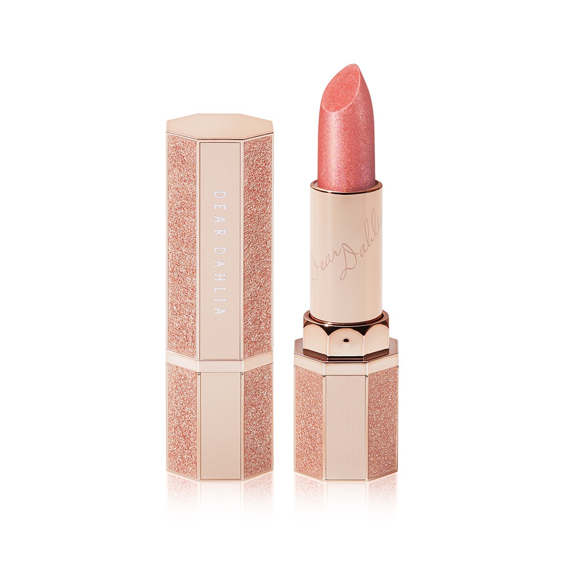 Глянцевая, объемная помада allure shine lutrous lip plumper Dear Dahlia, цвет attraction, вес 3.6 гр.
Глянцевая, объемная помада allure shine lutrous lip plumper Dear Dahlia, цвет attraction, вес 3.6 гр.