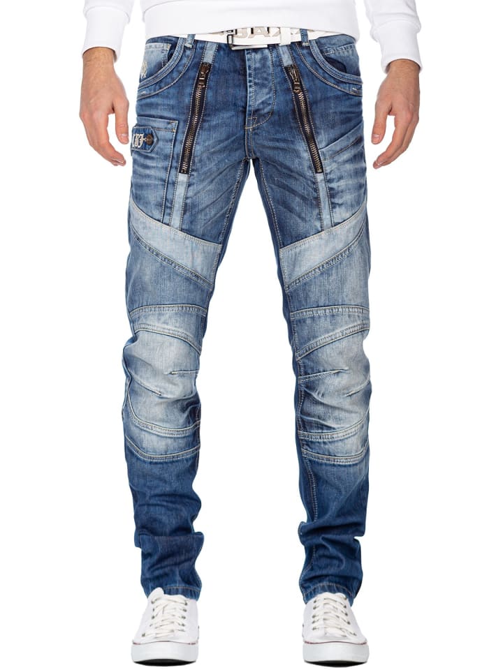 Джинсы синего цвета Cipo & Baxx
Джинсы синего цвета Cipo & Baxx