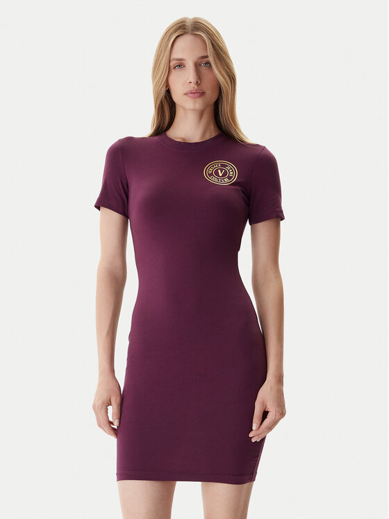 Повседневное платье slim fit 79HAOT00 CJ03T Versace Jeans Couture, красный
Повседневное платье slim fit 79HAOT00 CJ03T Versace Jeans Couture, красный