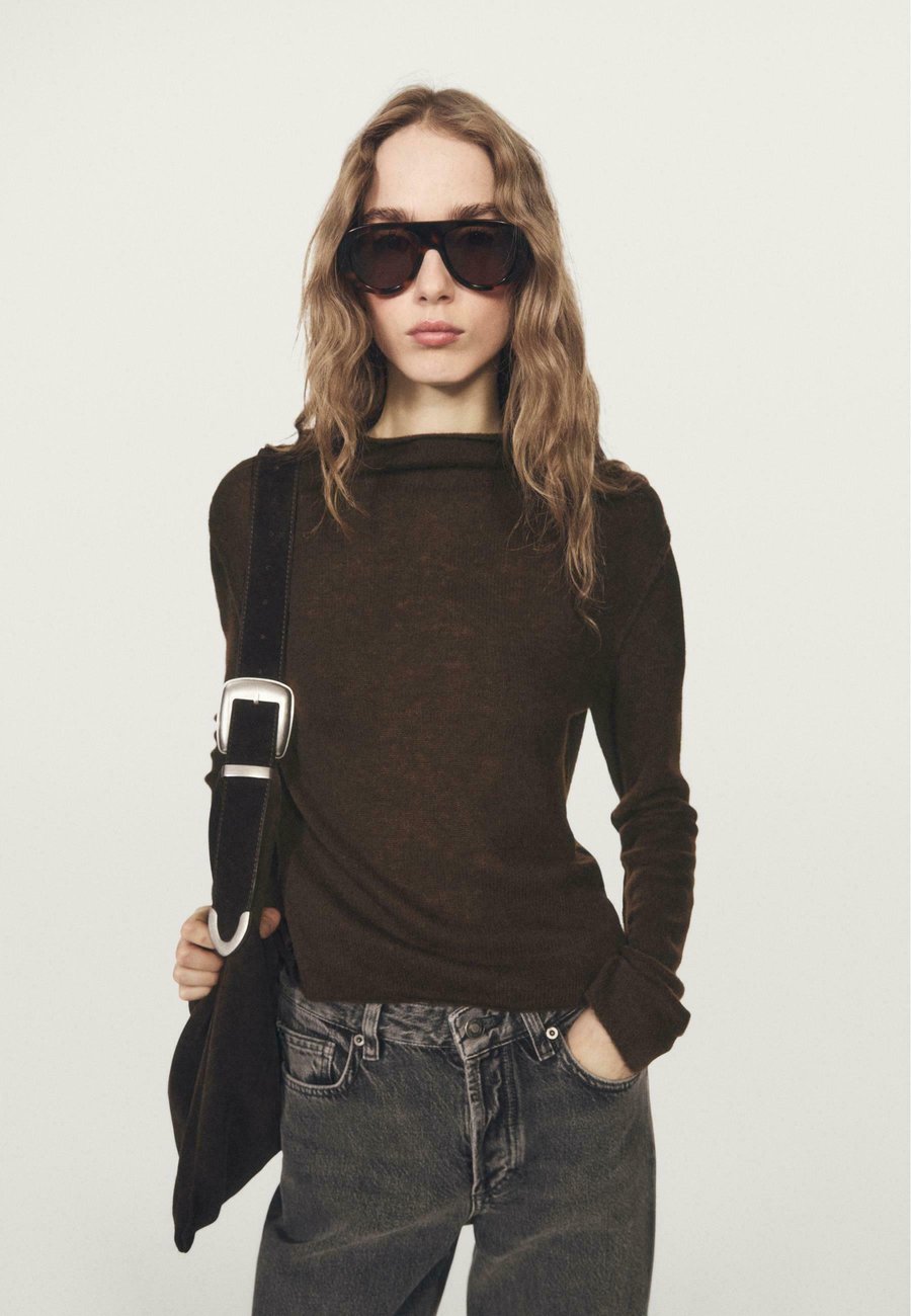 Джемпер Massimo Dutti SWEATER WITH MOCK TURTLENECK, Mottled Dark Brown
Джемпер Massimo Dutti SWEATER WITH MOCK TURTLENECK, Mottled Dark Brown
